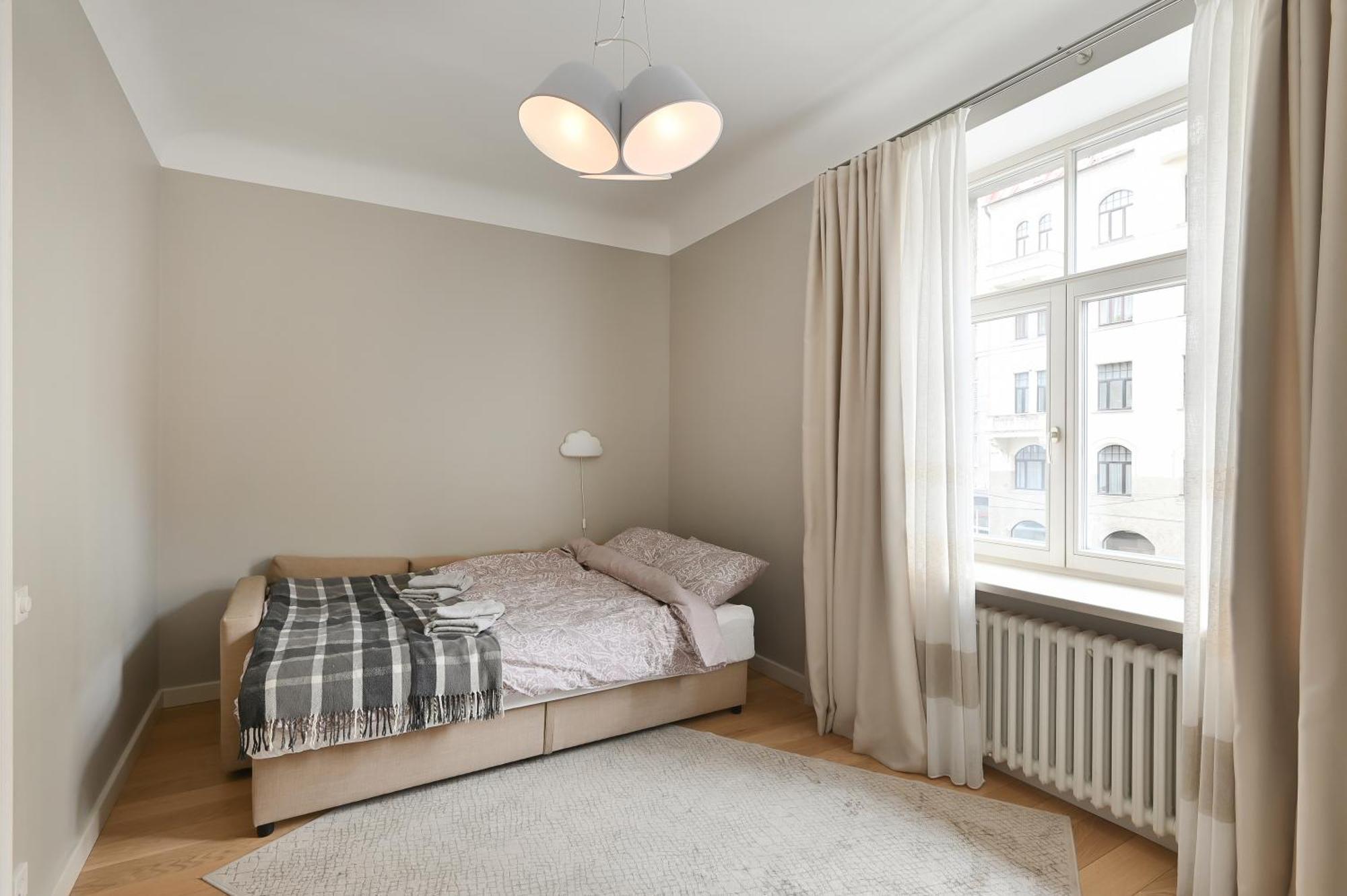 Modern 2-Bdrm Centre Apartment รีกา ภายนอก รูปภาพ