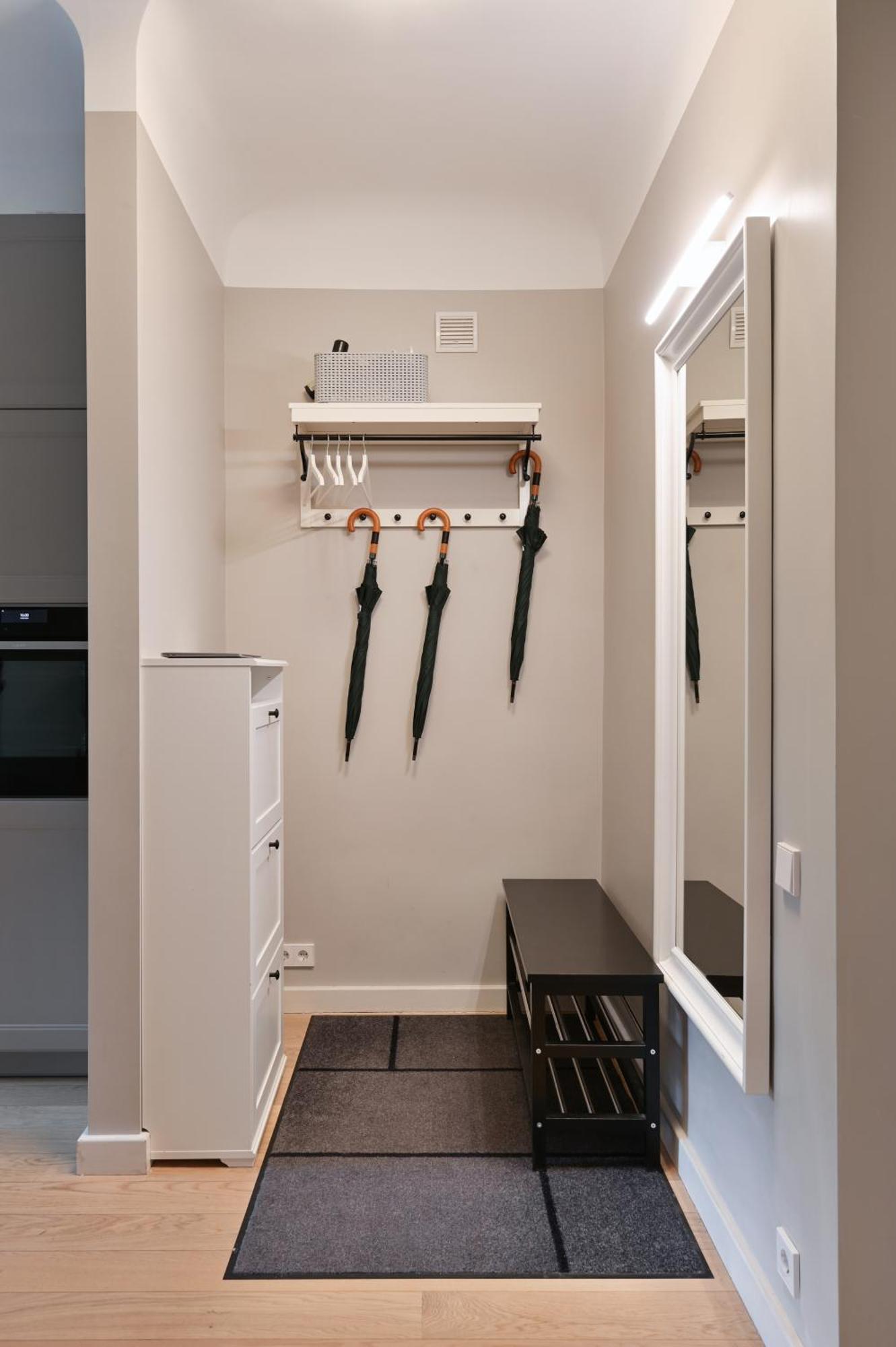 Modern 2-Bdrm Centre Apartment รีกา ภายนอก รูปภาพ